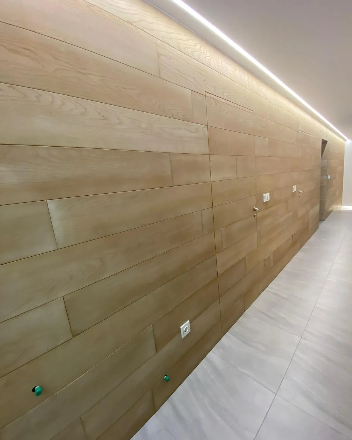 Vestidor forrado en fresno — foto 1