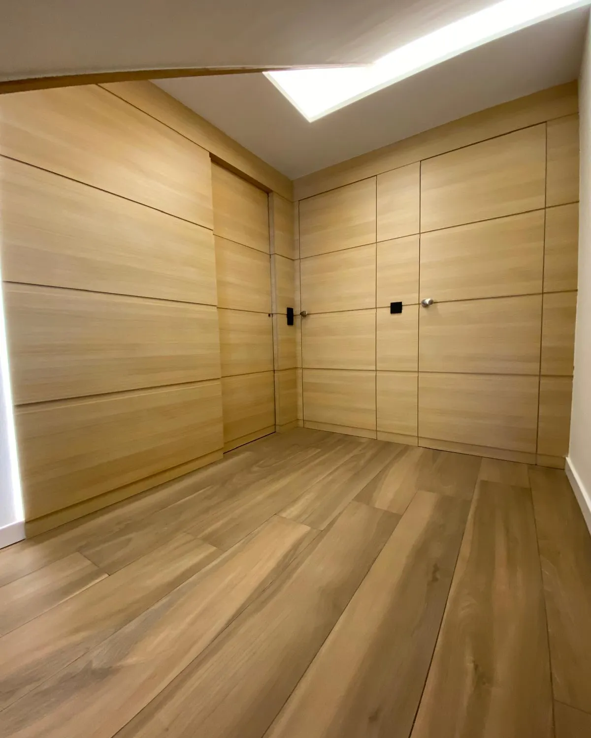 Vestidor forrado en fresno — foto 2