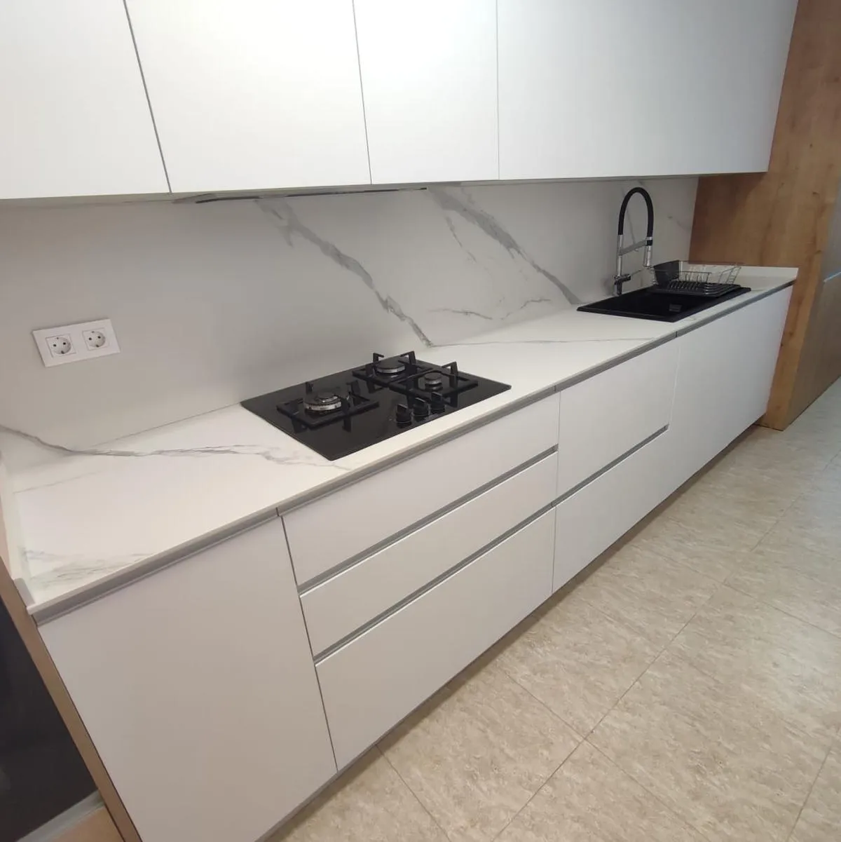 Mármol y roble para cocinar de verdad — foto 4